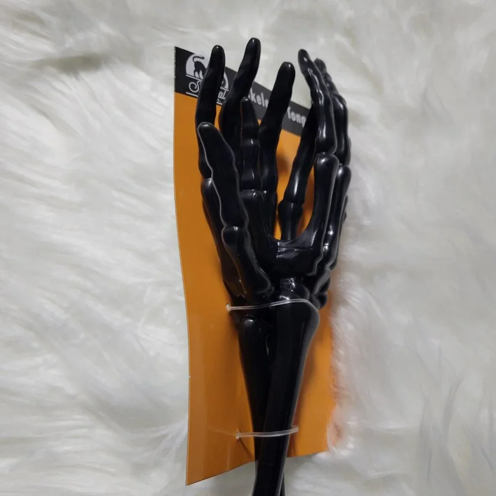 Skeleton Tongs Set